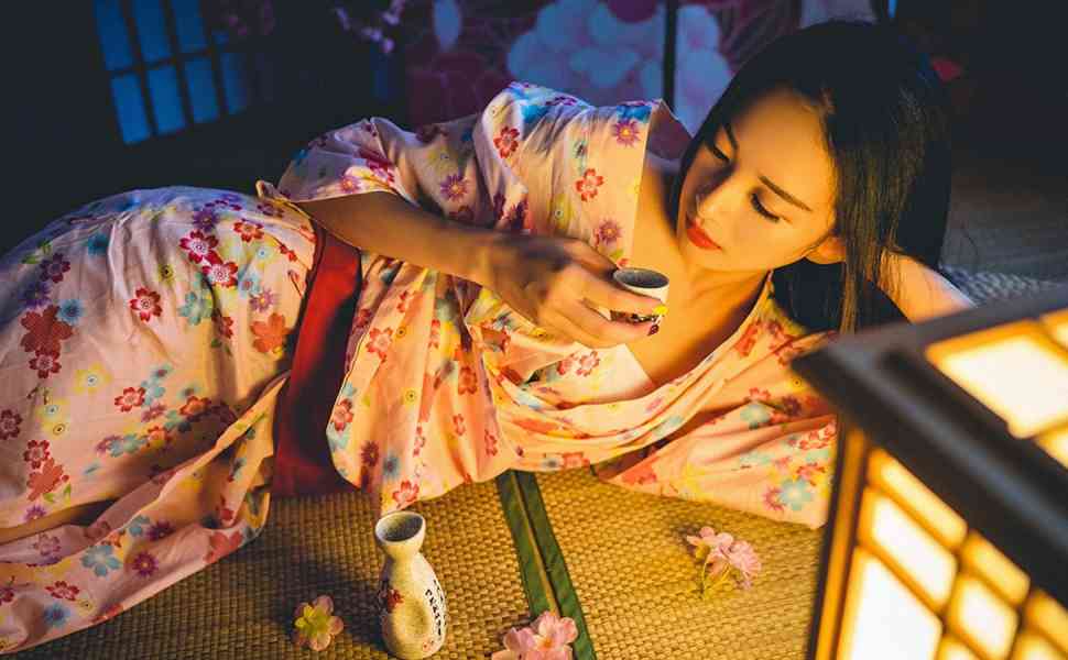 渣男报复前任！北京女神刘诗芸私密视频遭疯传，口脚并用被虐惨不忍睹