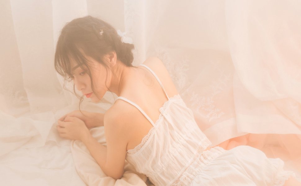 55万粉抖音女DJ深陷3P门：高清无码视频疯传，美乳翘臀双洞齐开画面太刺激！