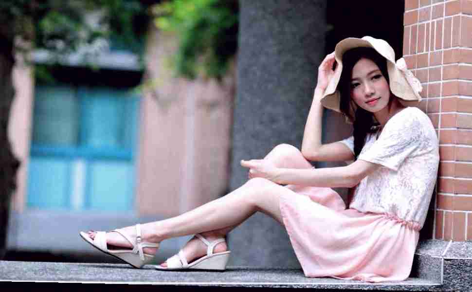 姐夫深夜潜入小姨子房间，趁妻子熟睡实施侵犯行为，家庭伦理事件引发关注